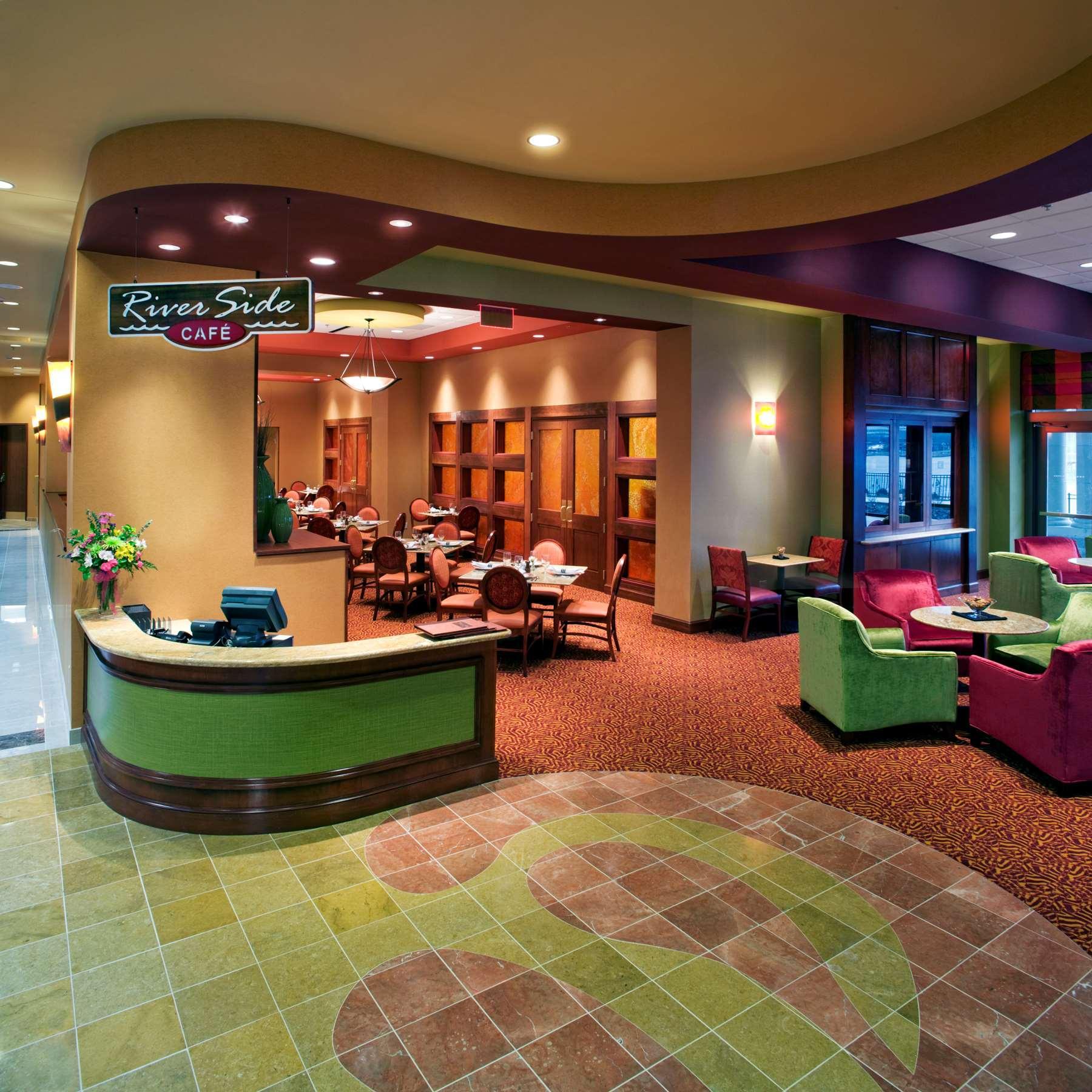 Embassy Suites East Peoria Hotel And Riverfront Conference Center Restaurante foto